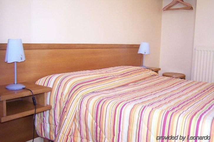Brit Hotel Les Alizes Pornic Exterior foto